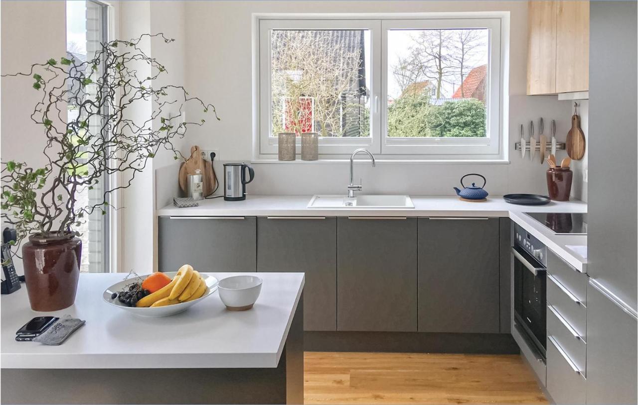 Awesome Home In Lembruch-Duemmer See With Kitchen Extérieur photo