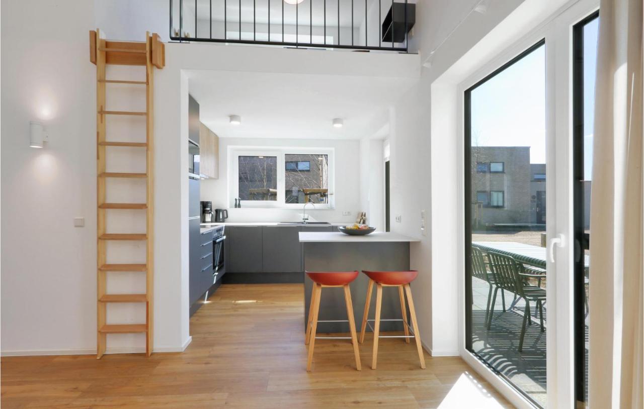 Awesome Home In Lembruch-Duemmer See With Kitchen Extérieur photo