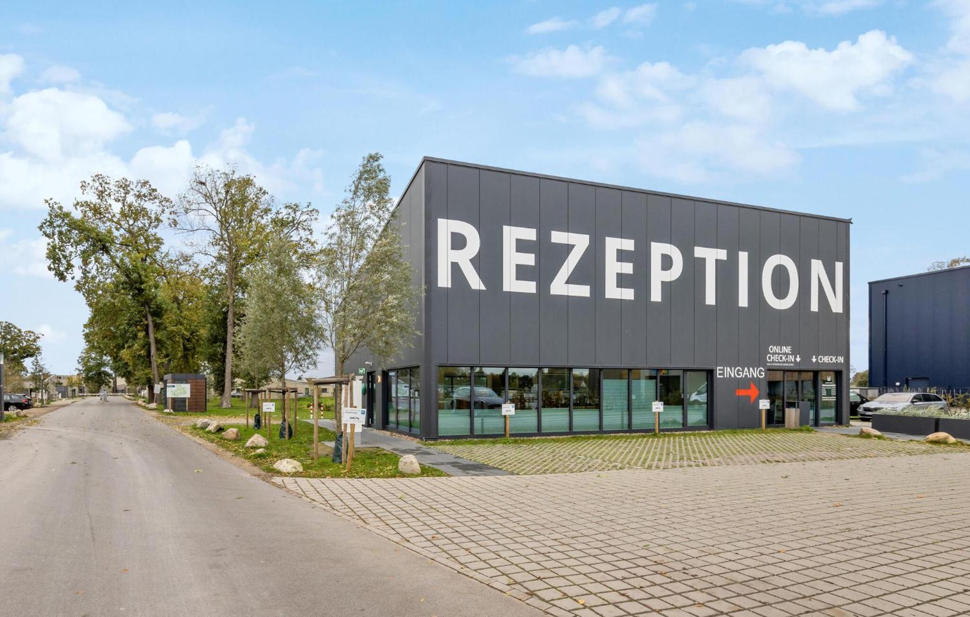 Awesome Home In Lembruch-Duemmer See With Kitchen Extérieur photo