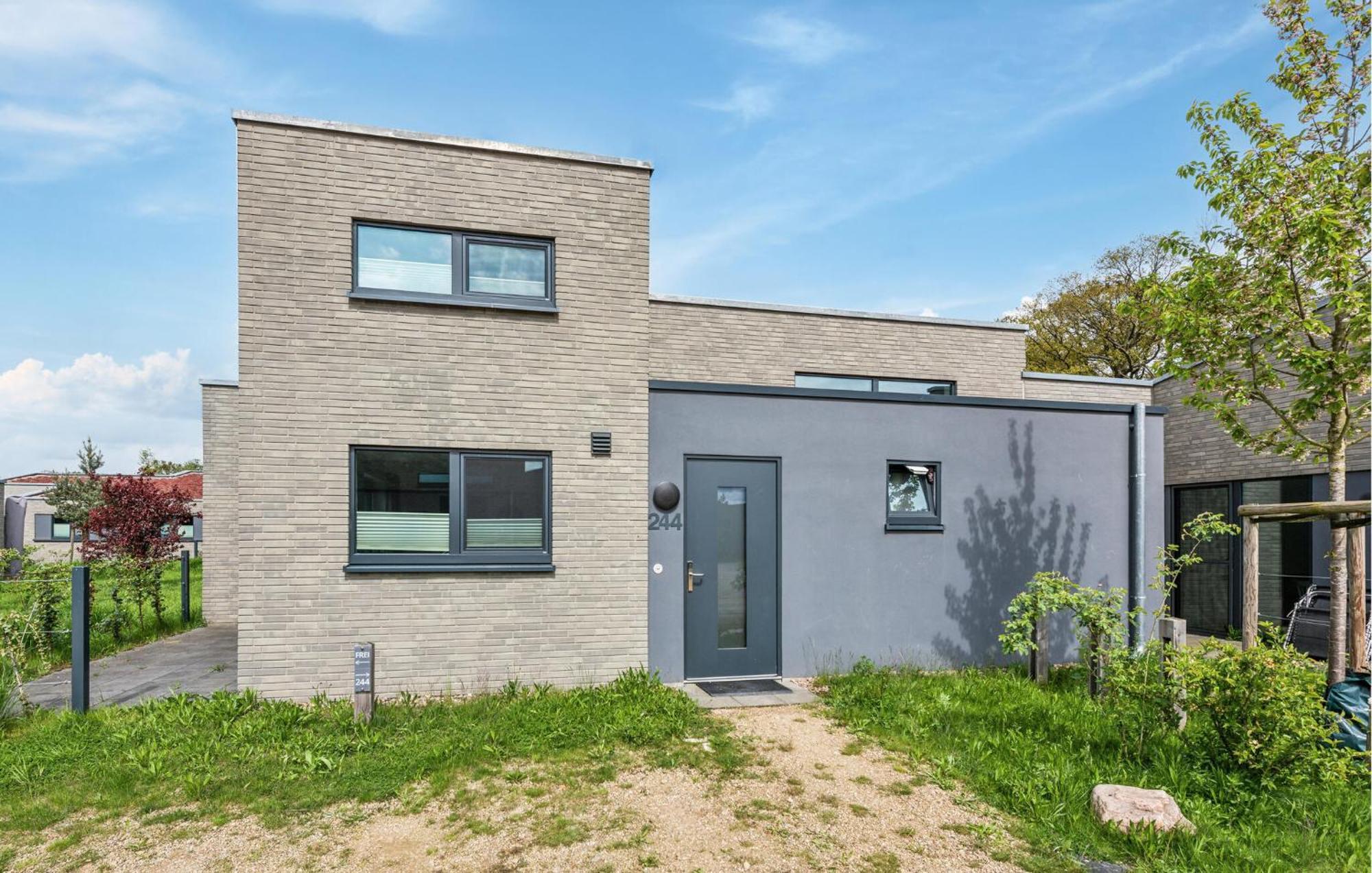 Awesome Home In Lembruch-Duemmer See With Kitchen Extérieur photo